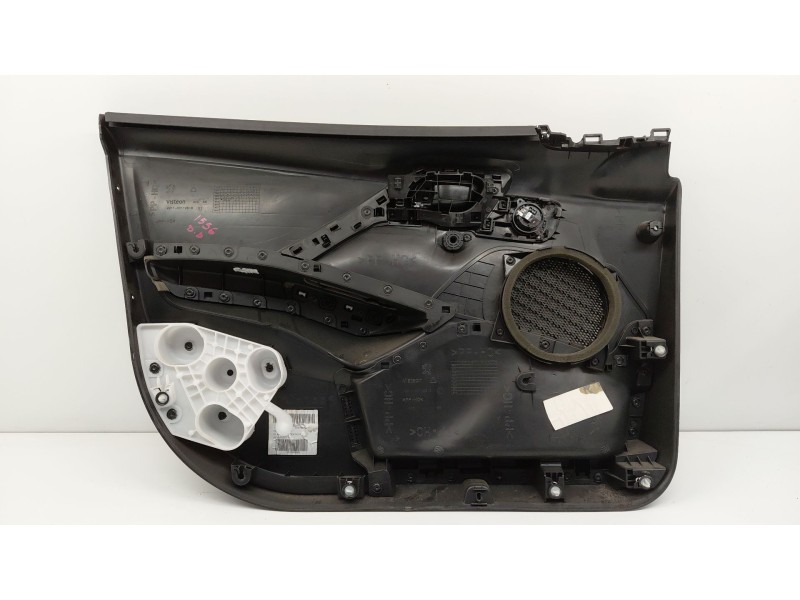 Recambio de guarnecido puerta delantera derecha para peugeot 208 active referencia OEM IAM   
							