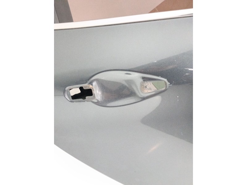 Recambio de puerta trasera derecha para peugeot 208 active referencia OEM IAM   