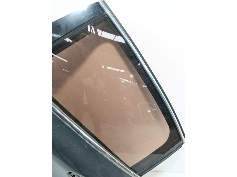 Recambio de puerta trasera izquierda para peugeot 208 active referencia OEM IAM   