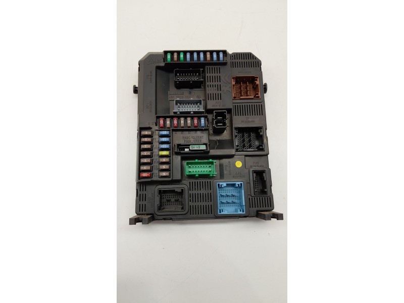 Recambio de caja reles / fusibles para peugeot 208 active referencia OEM IAM 9807532080  