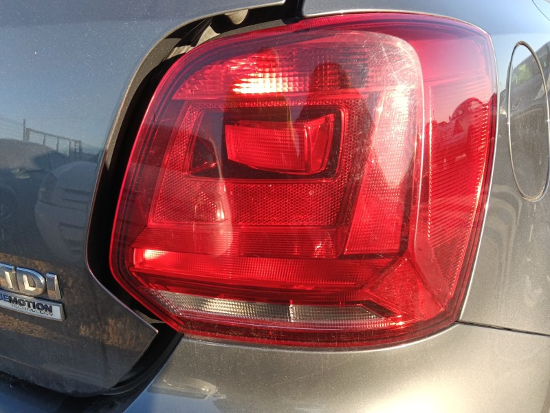 Recambio de piloto trasero derecho para volkswagen polo v (6r1, 6c1) 1.4 tdi referencia OEM IAM   
							