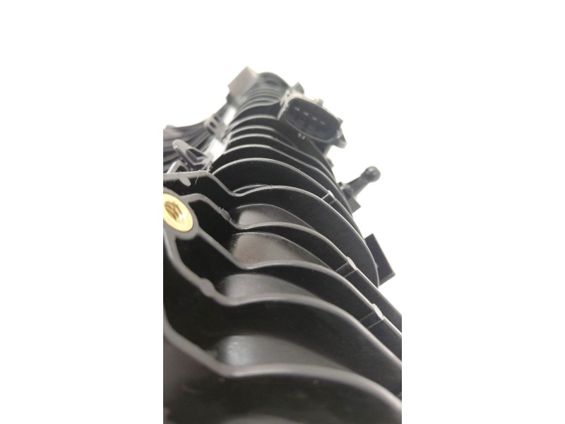 Recambio de colector admision para jaguar xe (x760) 2.0 d referencia OEM IAM G4D39424AC  