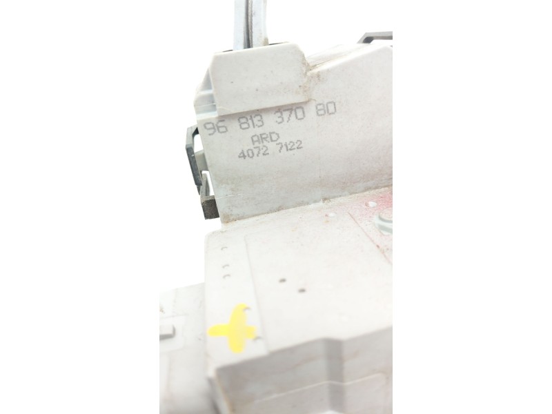 Recambio de cerradura puerta trasera derecha para citroën c4 i (lc_) 1.6 hdi referencia OEM IAM 9681337080  
							