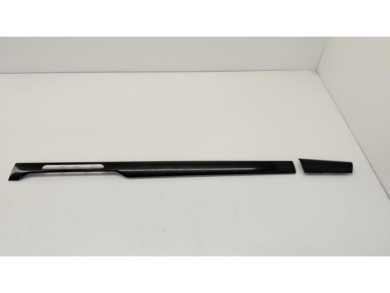 Recambio de molduras delanteras para volkswagen arteon (3h7, 3h8) 2.0 tdi referencia OEM IAM 3G1853262  