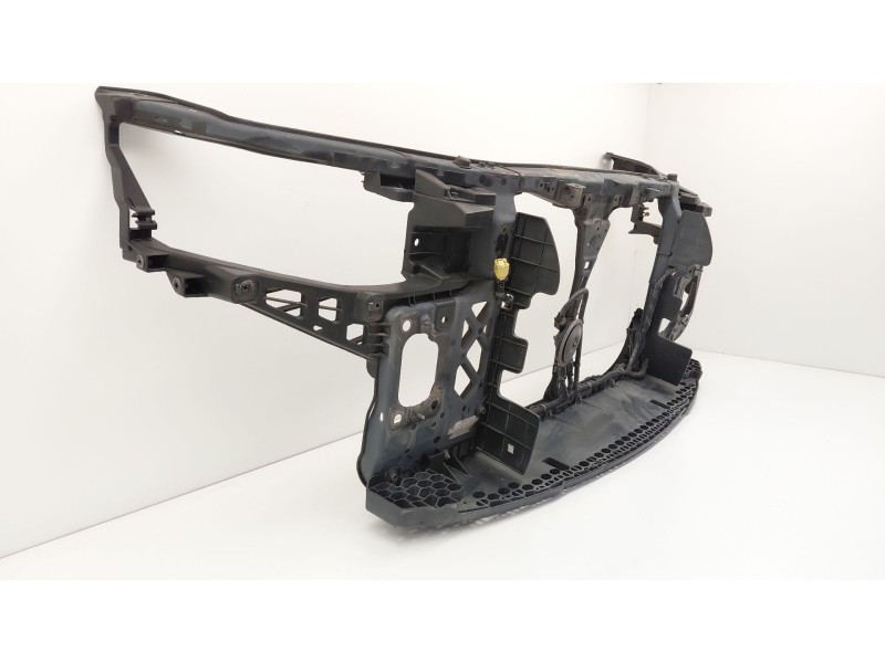 Recambio de panel frontal para kia cee´d 1.6 crdi cat referencia OEM IAM   