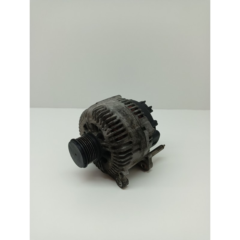 Recambio de alternador para volkswagen passat variant (3c5) 2.0 tdi referencia OEM IAM 021903026L  