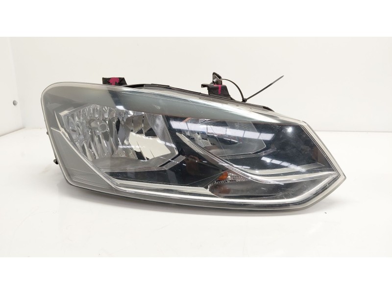 Recambio de faro derecho para volkswagen polo v (6r1, 6c1) 1.4 tdi referencia OEM IAM 6C1941006B  
							