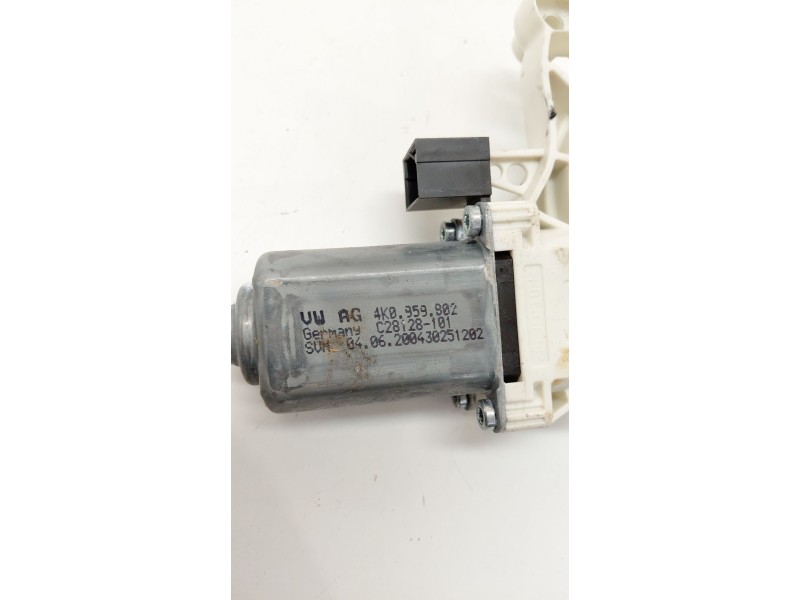 Recambio de motor elevalunas delantero derecho para volkswagen arteon (3h7, 3h8) 2.0 tdi referencia OEM IAM 4K0959802  
							