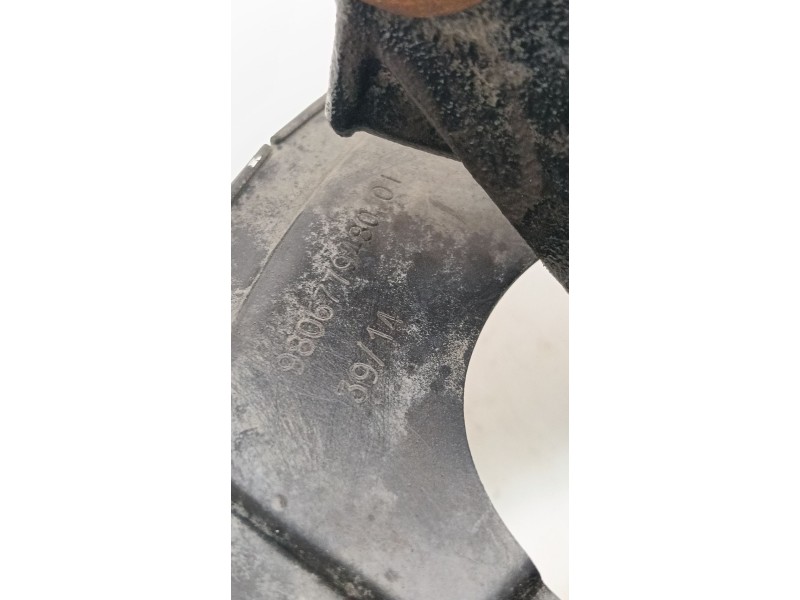 Recambio de mangueta delantera derecha para citroën c4 picasso 1.6 hdi 115 cv referencia OEM IAM 980677948001  