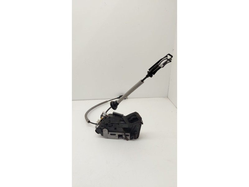 Recambio de cerradura puerta trasera derecha para volkswagen polo v (6r1, 6c1) 1.4 tdi referencia OEM IAM 6C0839014A  
							