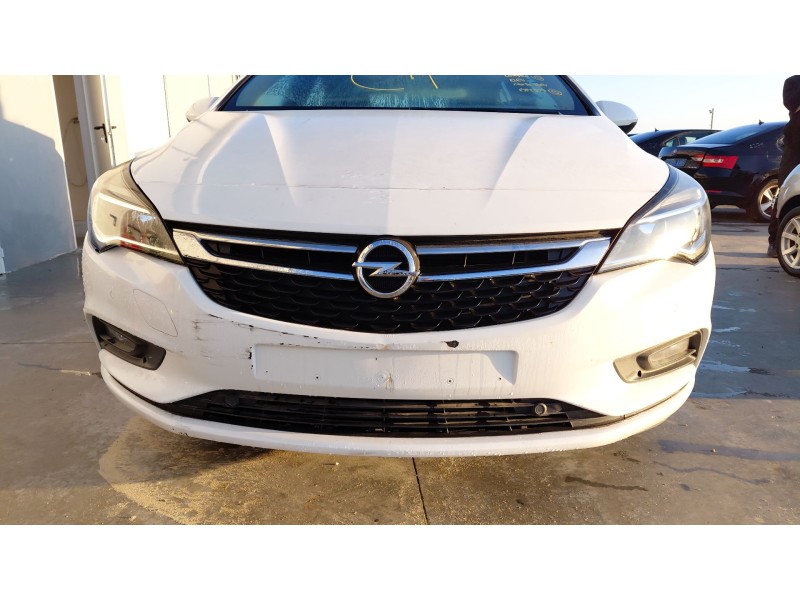 Recambio de paragolpes delantero para opel astra k (b16) 1.6 cdti (68) referencia OEM IAM   
							