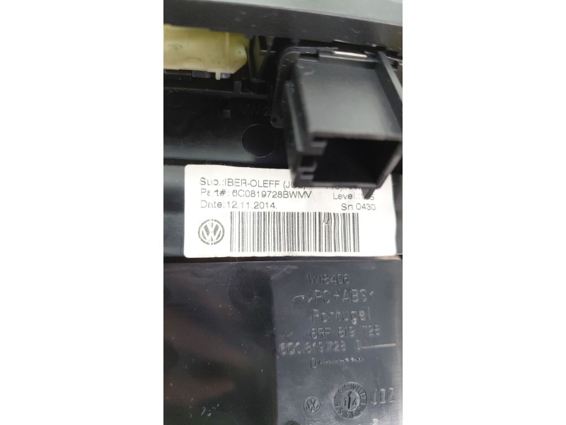 Recambio de rejilla aireadora para volkswagen polo v (6r1, 6c1) 1.4 tdi referencia OEM IAM 6C0819728B  
							