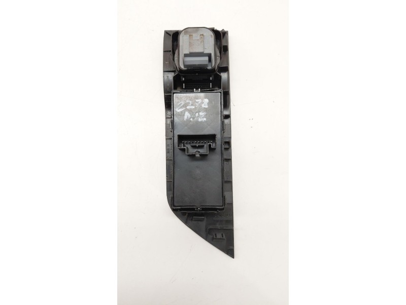Recambio de mando elevalunas delantero izquierdo para skoda superb iii (3v3) 2.0 tdi referencia OEM IAM 3V1867171  
							