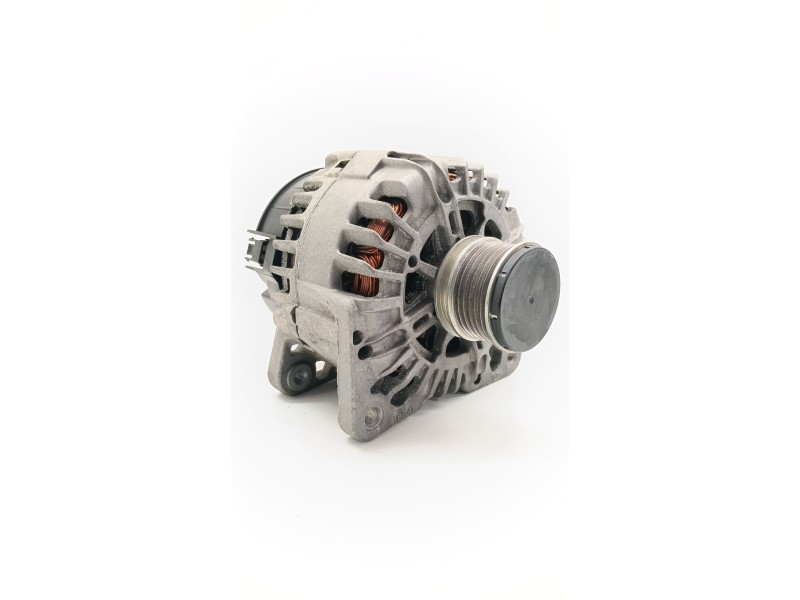 Recambio de alternador para renault megane iii hatchback (bz0/1_, b3_) 1.5 dci referencia OEM IAM 231000026R  