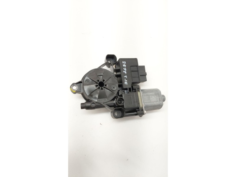 Recambio de motor elevalunas trasero izquierdo para skoda superb iii (3v3) 2.0 tdi referencia OEM IAM 5Q0959811E  
							