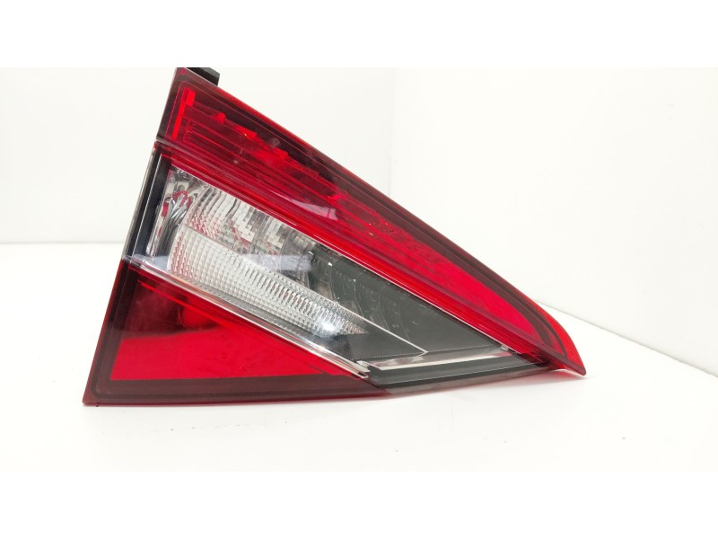 Recambio de piloto trasero izquierdo interior para skoda superb iii (3v3) 2.0 tdi referencia OEM IAM 3V5945307D  