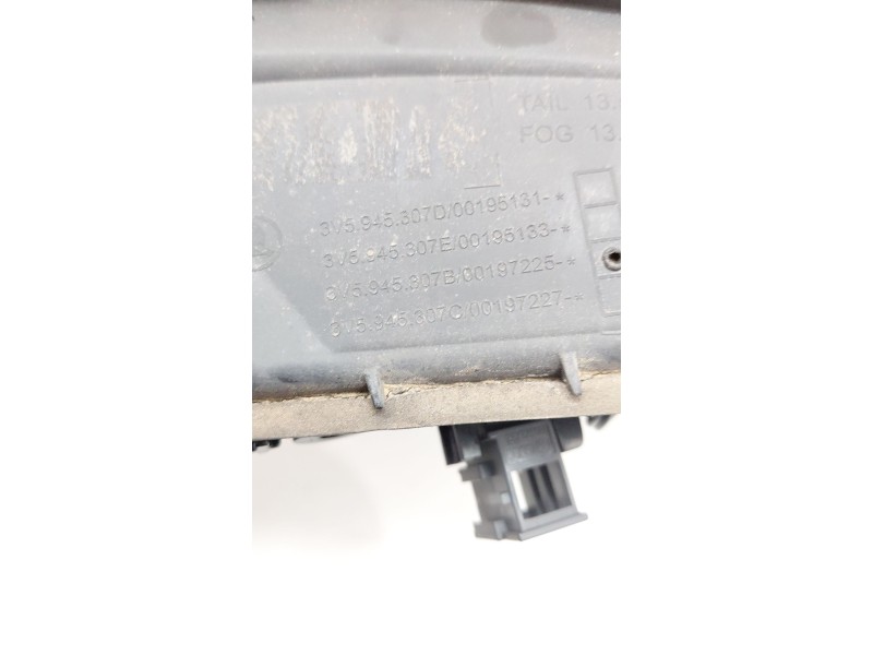 Recambio de piloto trasero izquierdo interior para skoda superb iii (3v3) 2.0 tdi referencia OEM IAM 3V5945307D  
							