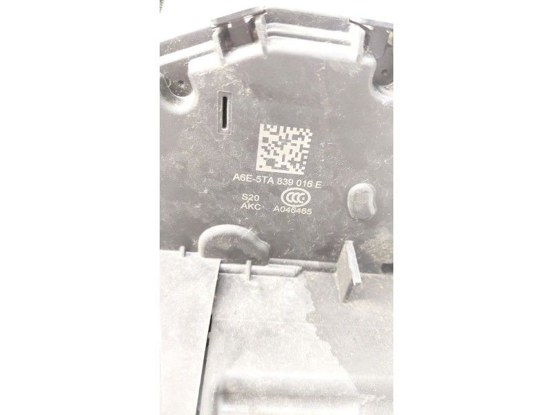 Recambio de cerradura puerta trasera derecha para skoda superb iii (3v3) 2.0 tdi referencia OEM IAM 5TA839016E  