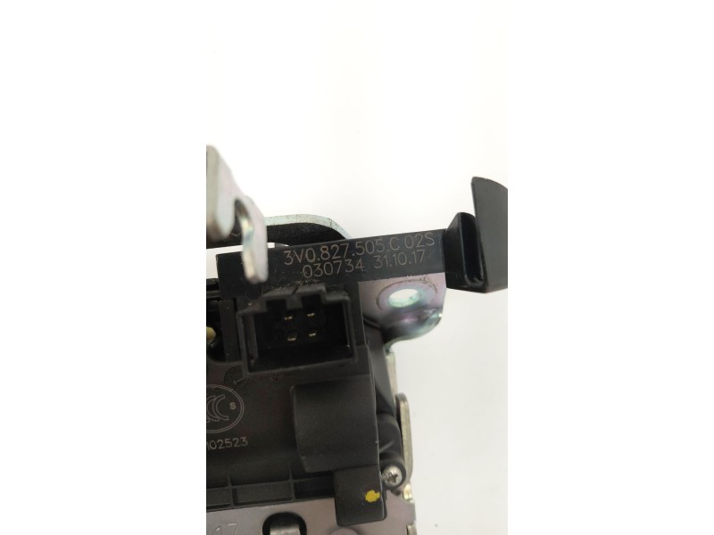 Recambio de cerradura maletero / porton para skoda superb iii (3v3) 2.0 tdi referencia OEM IAM 3V0827505C  