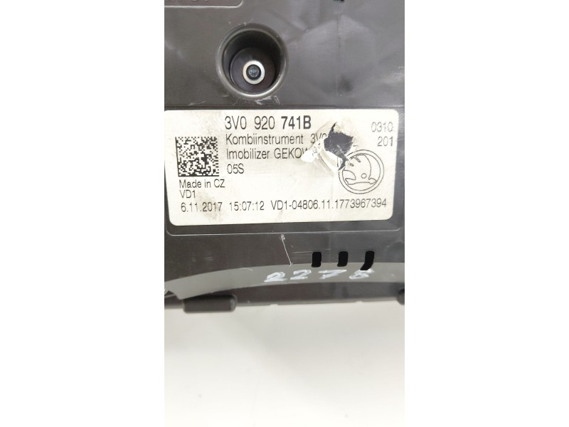 Recambio de cuadro instrumentos para skoda superb iii (3v3) 2.0 tdi referencia OEM IAM 3V0920741B  