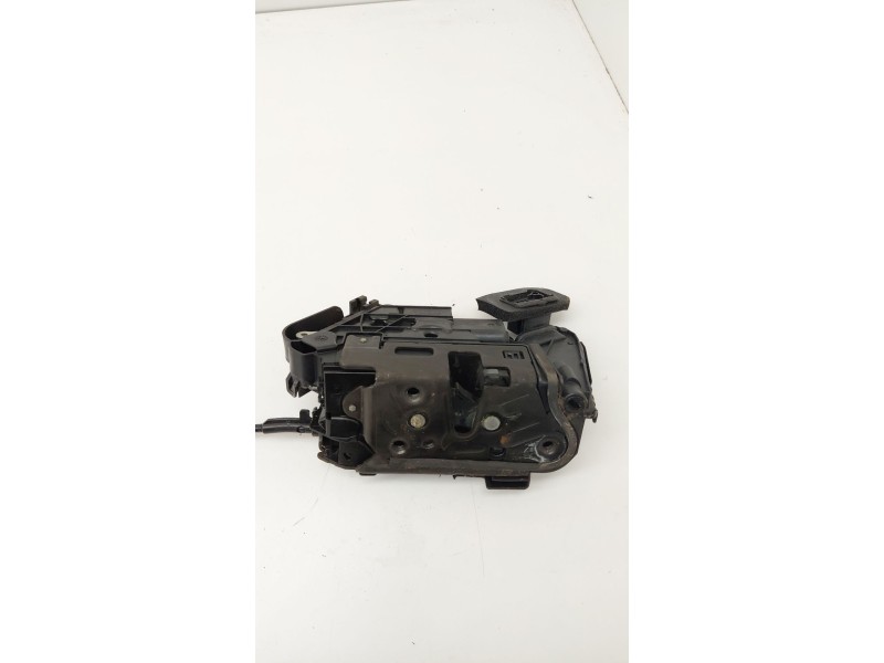 Recambio de cerradura puerta delantera derecha para skoda superb iii (3v3) 2.0 tdi referencia OEM IAM 5TB837016A  