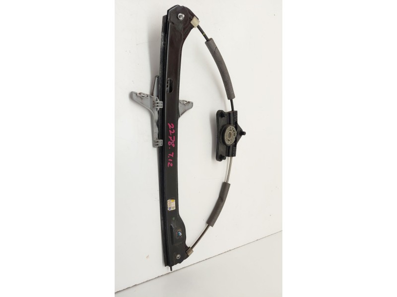 Recambio de elevalunas trasero izquierdo para skoda superb iii (3v3) 2.0 tdi referencia OEM IAM   