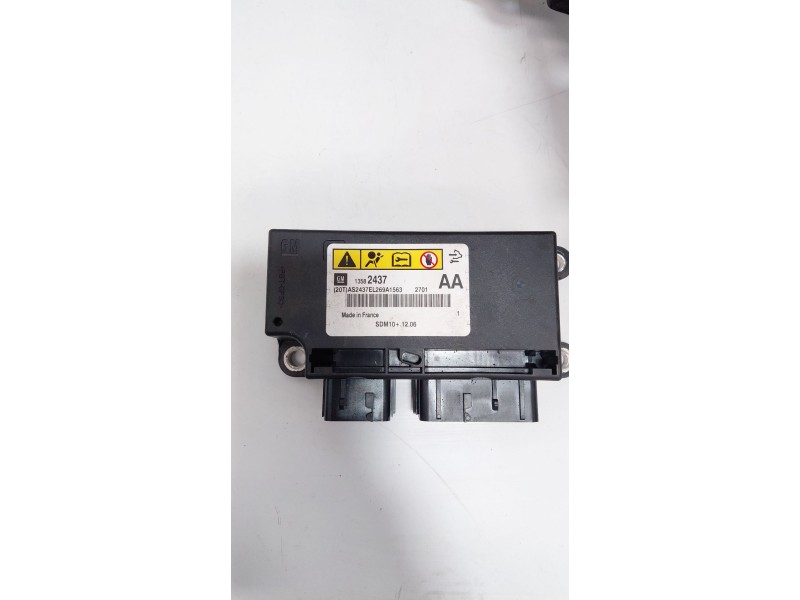 Recambio de kit airbag para opel astra j sports tourer 1.7 cdti 125 cv referencia OEM IAM   