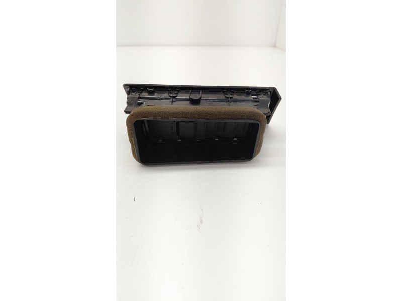 Recambio de rejilla aireadora para seat ibiza v (kj1, kjg) 1.0 mpi referencia OEM IAM 6F1820901M  
							