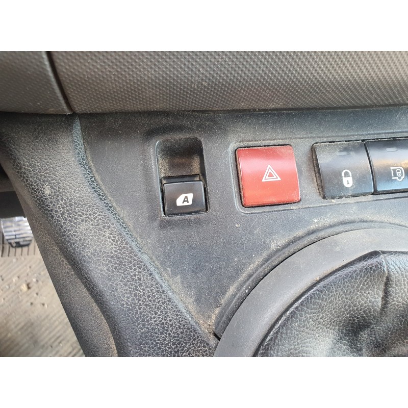 Recambio de mando elevalunas delantero izquierdo para citroen berlingo cuadro 1.6 16v hdi referencia OEM IAM   