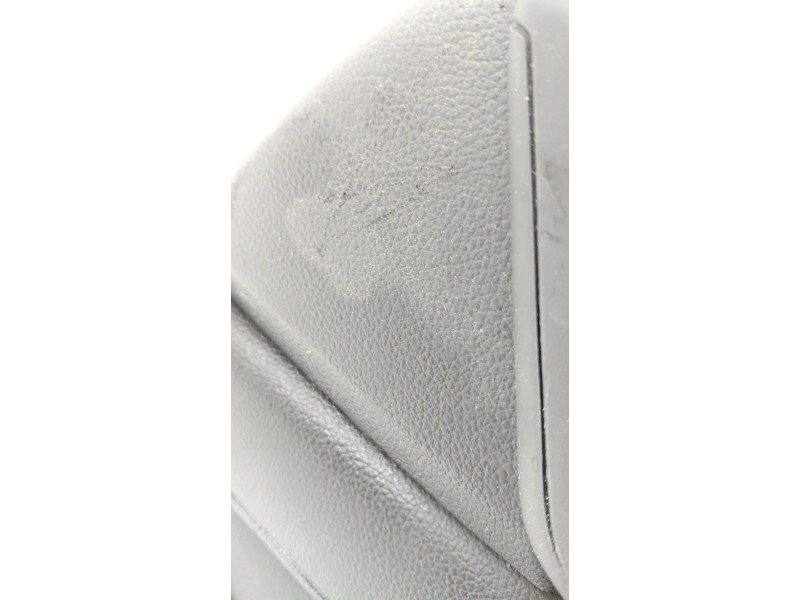 Recambio de apoyabrazos central para audi q7 (4lb) 4.2 tdi quattro referencia OEM IAM   
							