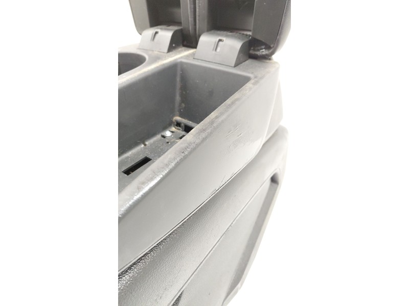 Recambio de apoyabrazos central para audi q7 (4lb) 4.2 tdi quattro referencia OEM IAM   
							