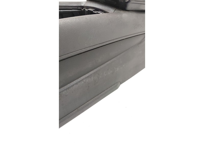 Recambio de apoyabrazos central para audi q7 (4lb) 4.2 tdi quattro referencia OEM IAM   
							