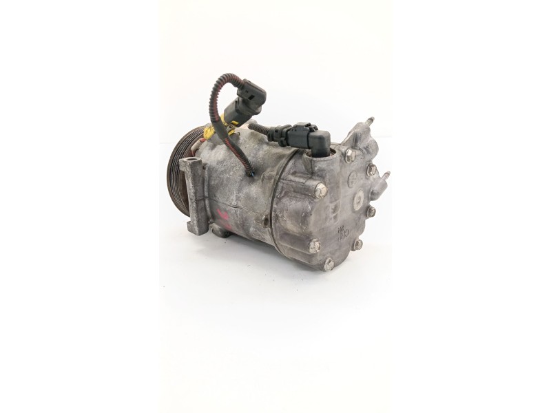 Recambio de compresor aire acondicionado para peugeot 5008 (0u_, 0e_) 1.6 hdi referencia OEM IAM 9671216780  
							