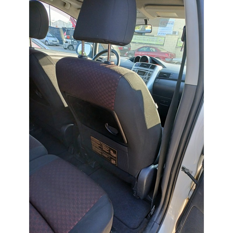 Recambio de asiento delantero derecho para toyota verso active referencia OEM IAM   