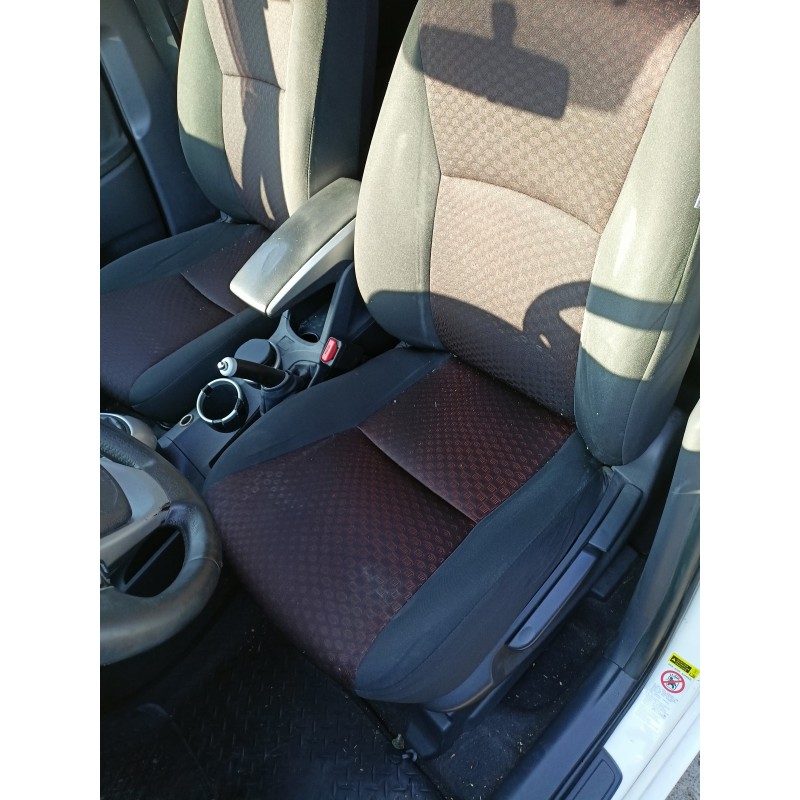 Recambio de asiento delantero izquierdo para toyota verso active referencia OEM IAM   