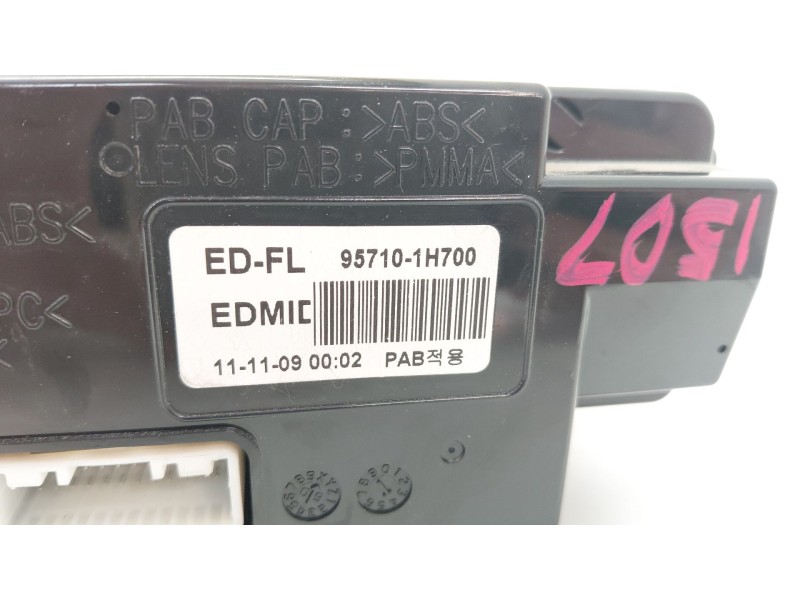 Recambio de pantalla multifuncion para kia cee´d 1.6 crdi cat referencia OEM IAM 957101H700  