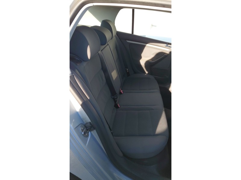 Recambio de asientos traseros para volkswagen golf v (1k1) 1.9 tdi referencia OEM IAM   
							