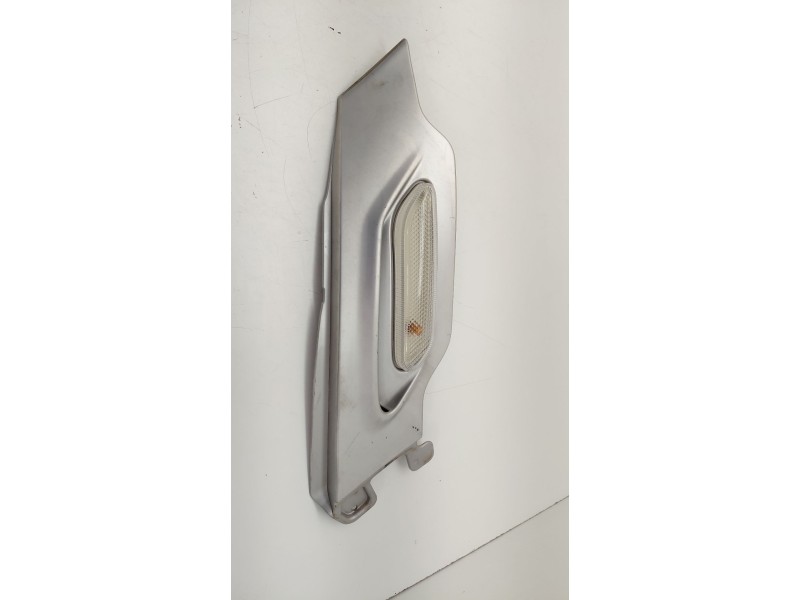 Recambio de piloto lateral izquierdo para mini mini countryman (r60) one d referencia OEM IAM 61697910  