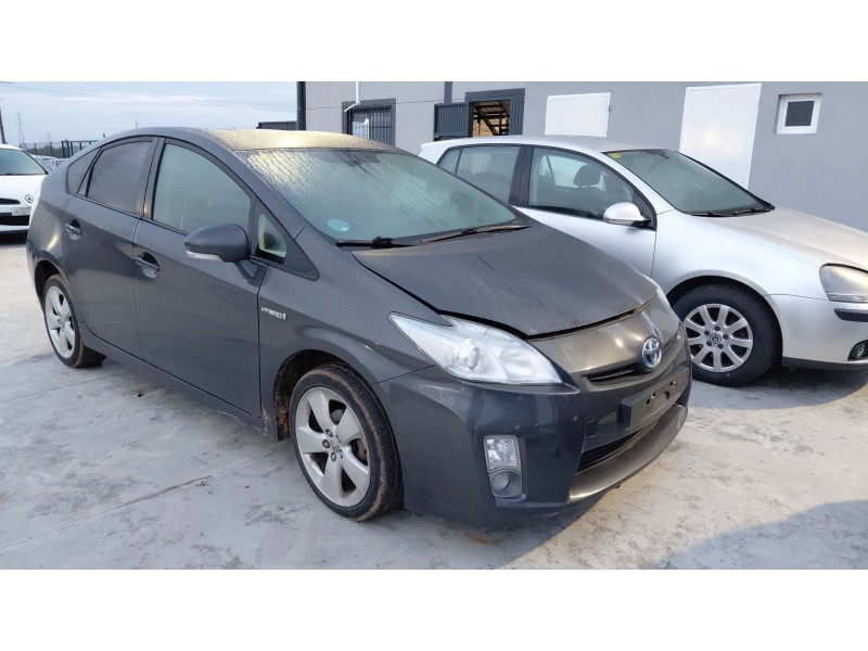toyota prius (_w3_) del año 2010
							