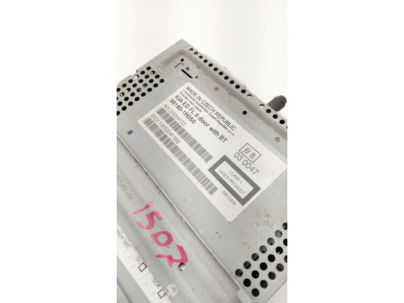 Recambio de sistema audio / radio cd para kia cee´d 1.6 crdi cat referencia OEM IAM 961601H050  