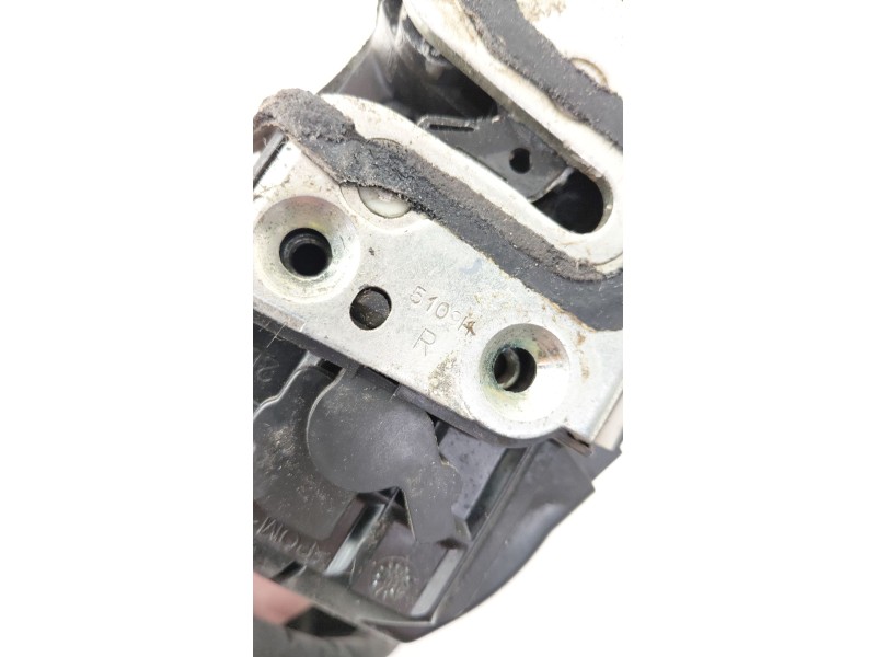 Recambio de cerradura puerta trasera derecha para kia cee´d 1.6 crdi cat referencia OEM IAM 5109H  
							