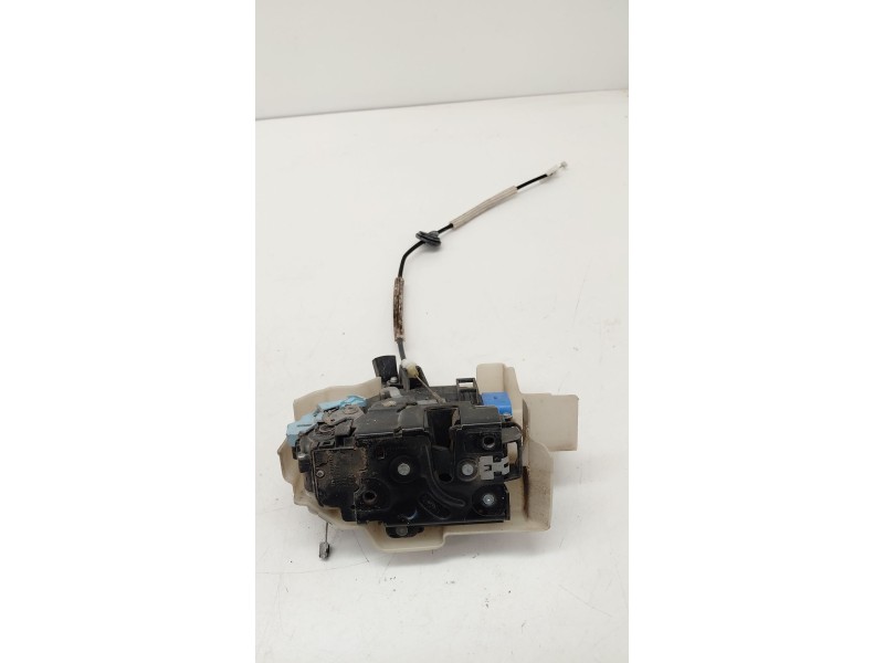 Recambio de cerradura puerta delantera izquierda para volkswagen touareg (7l6) 3.0 v6 tdi dpf referencia OEM IAM 7L0837089  
							