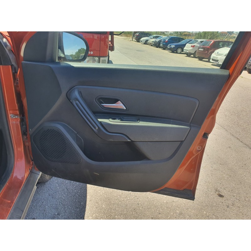 Recambio de guarnecido puerta delantera derecha para dacia duster ii 1.5 blue dci diesel fap cat referencia OEM IAM   