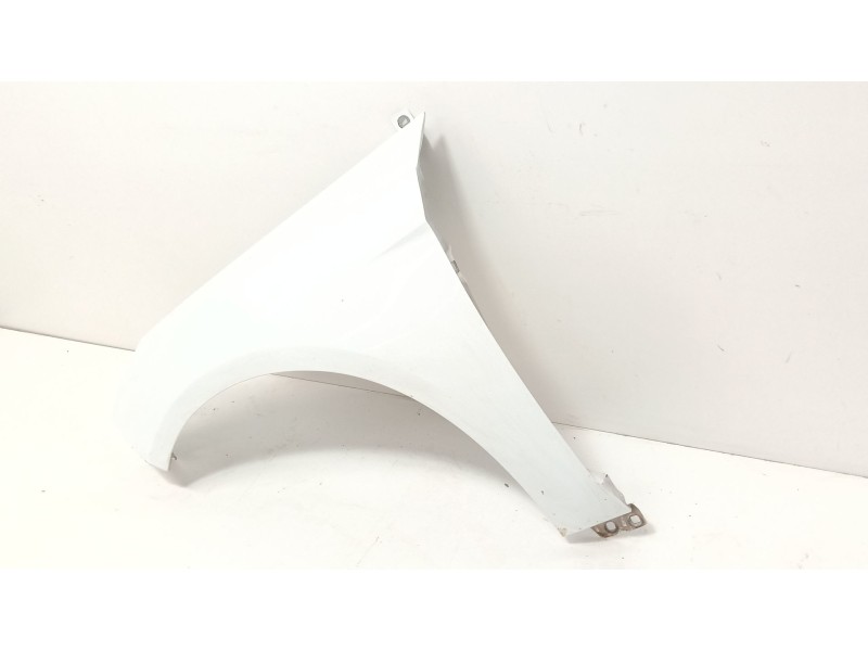 Recambio de aleta delantera izquierda para ford focus iii sedán 1.0 ecoboost referencia OEM IAM   
							