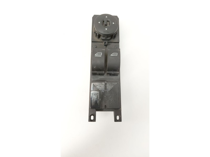 Recambio de mando elevalunas delantero izquierdo para ford focus iii sedán 1.0 ecoboost referencia OEM IAM AM5T14A132EA  