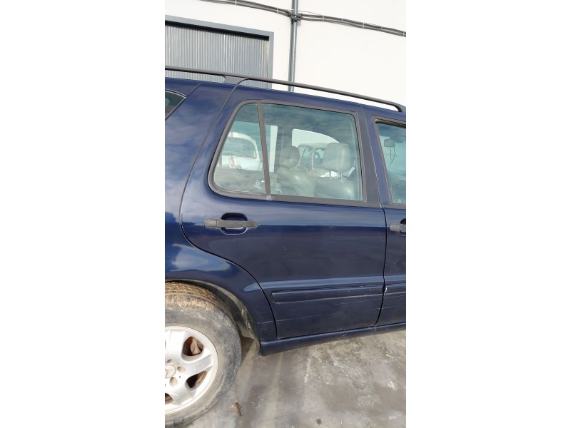 Recambio de puerta trasera derecha para mercedes-benz clase m (w163) ml 270 cdi (163.113) referencia OEM IAM   
							