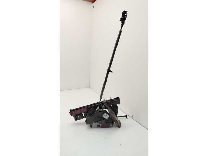 Recambio de cerradura puerta trasera derecha para ford focus iii sedán 1.0 ecoboost referencia OEM IAM BM5AA26412AD  