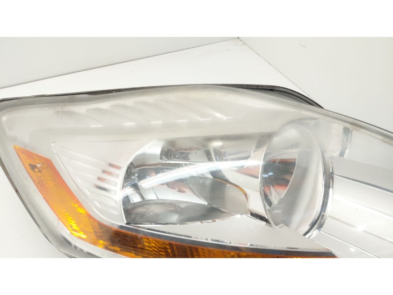 Recambio de faro derecho para ford kuga i 2.0 tdci referencia OEM IAM 8V4113W029AF  