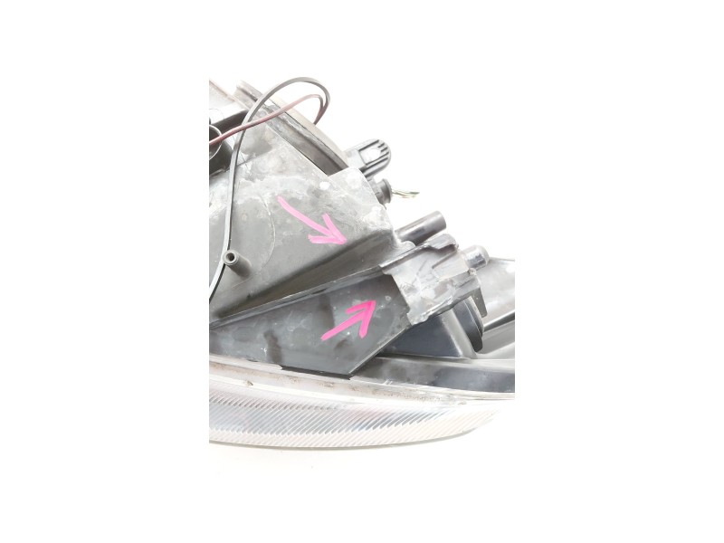 Recambio de faro derecho para ford kuga i 2.0 tdci referencia OEM IAM 8V4113W029AF  