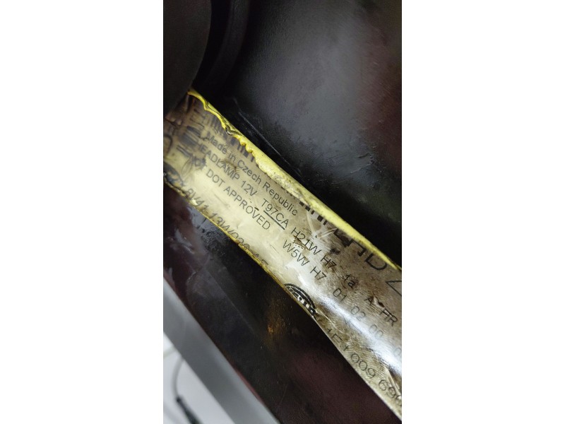 Recambio de faro derecho para ford kuga i 2.0 tdci referencia OEM IAM 8V4113W029AF  